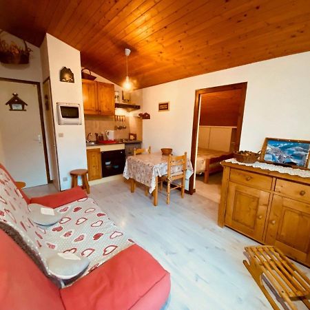 Appartement Cosy 4 Pers. Avec Balcon Et Vue A La Clusaz - Fr-1-459-218 Extérieur photo